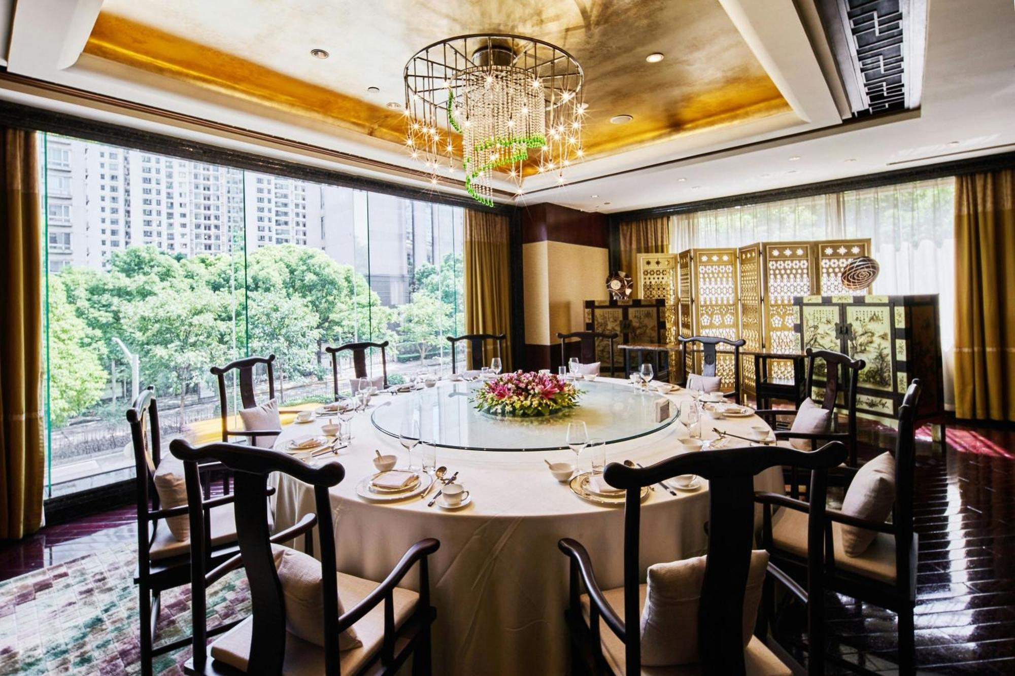 Renaissance Shanghai Pudong Hotel מראה חיצוני תמונה